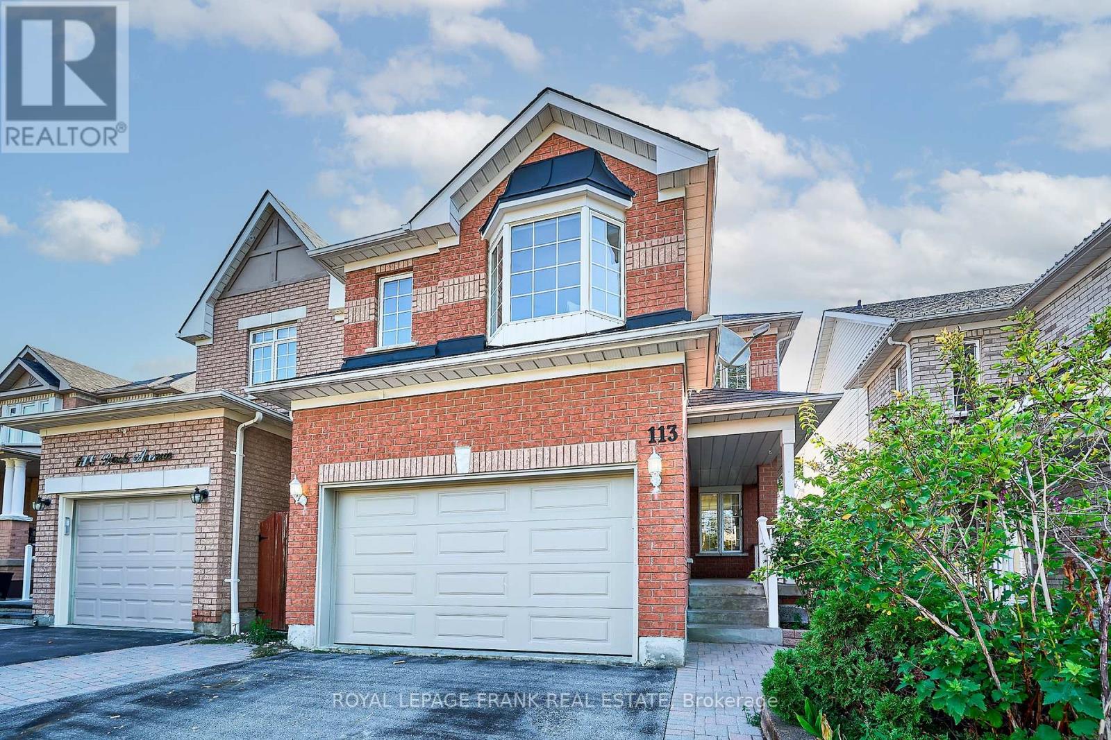 113 Bach Ave, Whitby, ON L1R 2P8