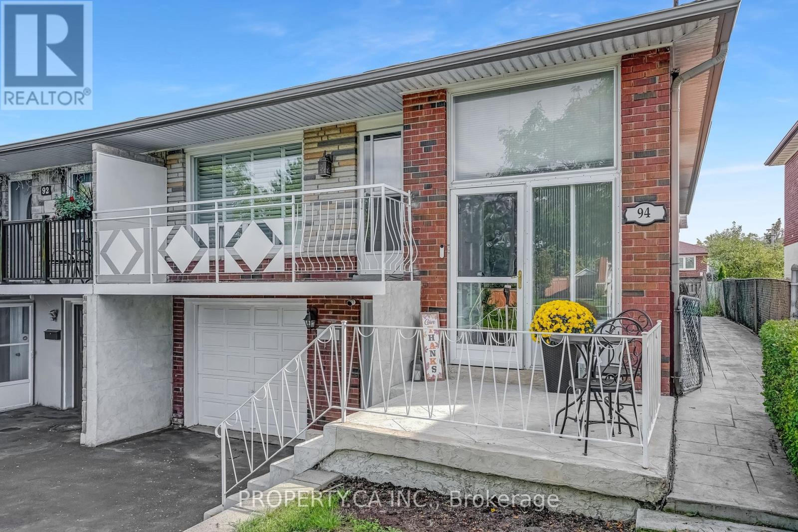 94 Bamford Cres, Toronto, ON M3N 1T8
