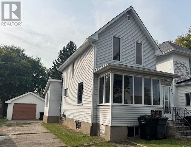 323 Norah St N, Thunder Bay, ON P7C 4N3