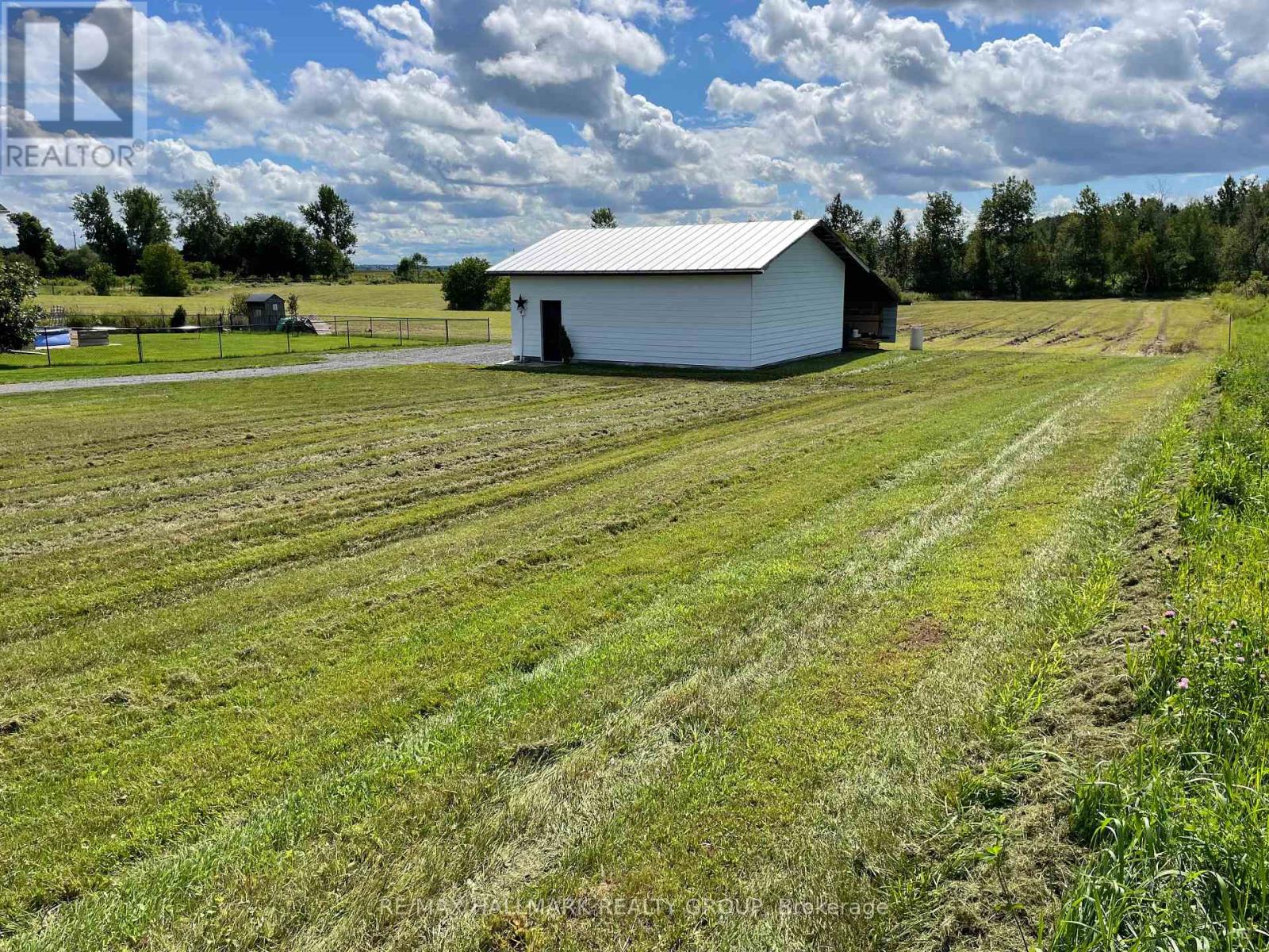 2130 Du Golf Rd, Clarence-Rockland, ON K0A 1N0