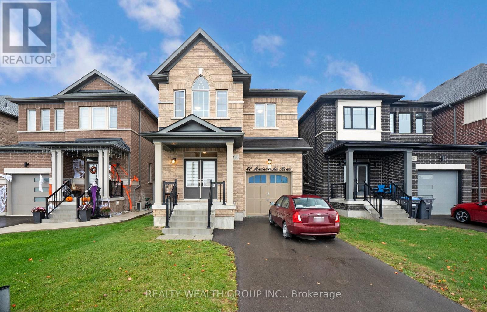 40 Madawaksa Rd, Caledon, ON L7C 1Z9