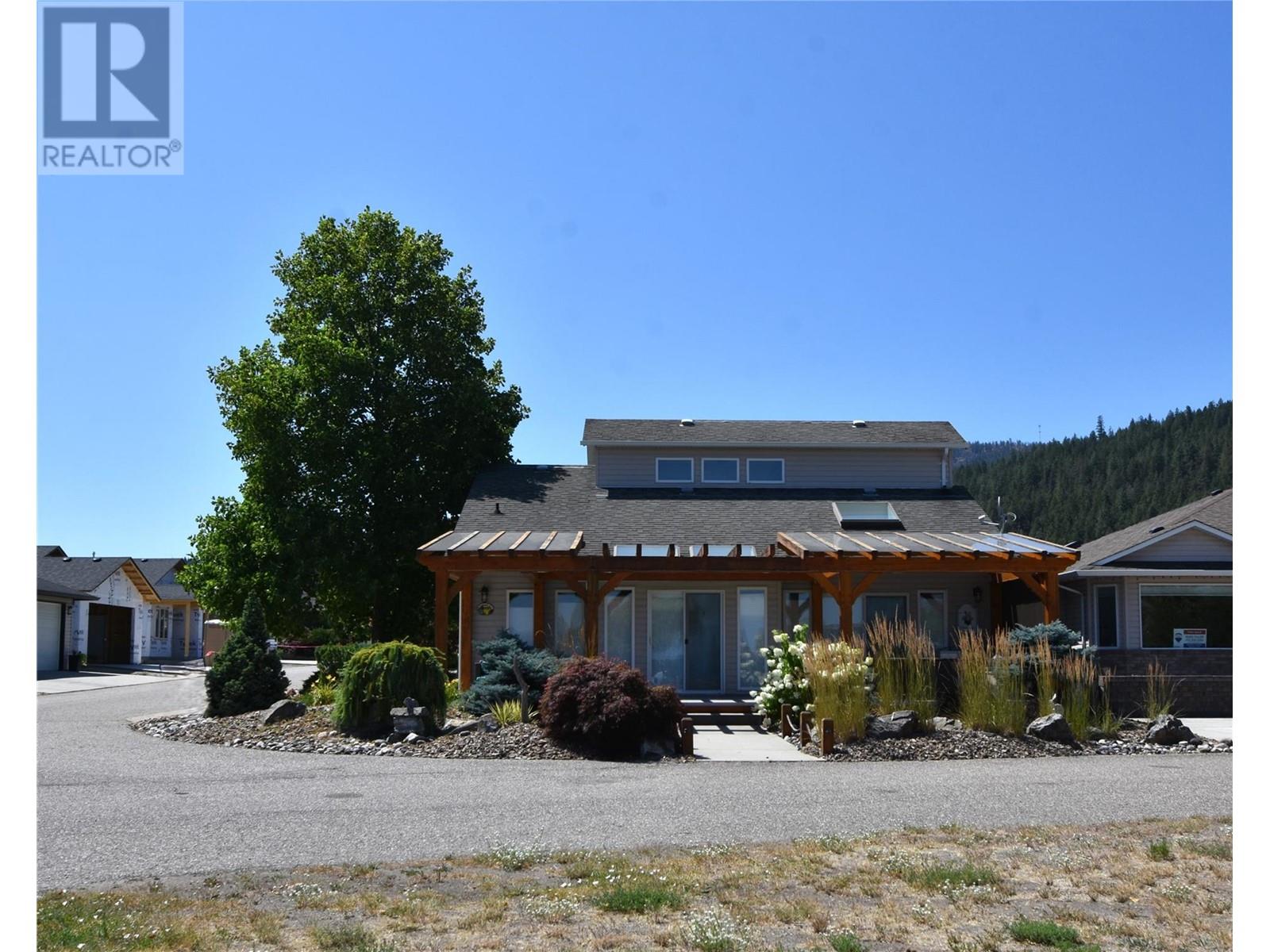 605 Elk St, Vernon, BC V1H 2A1