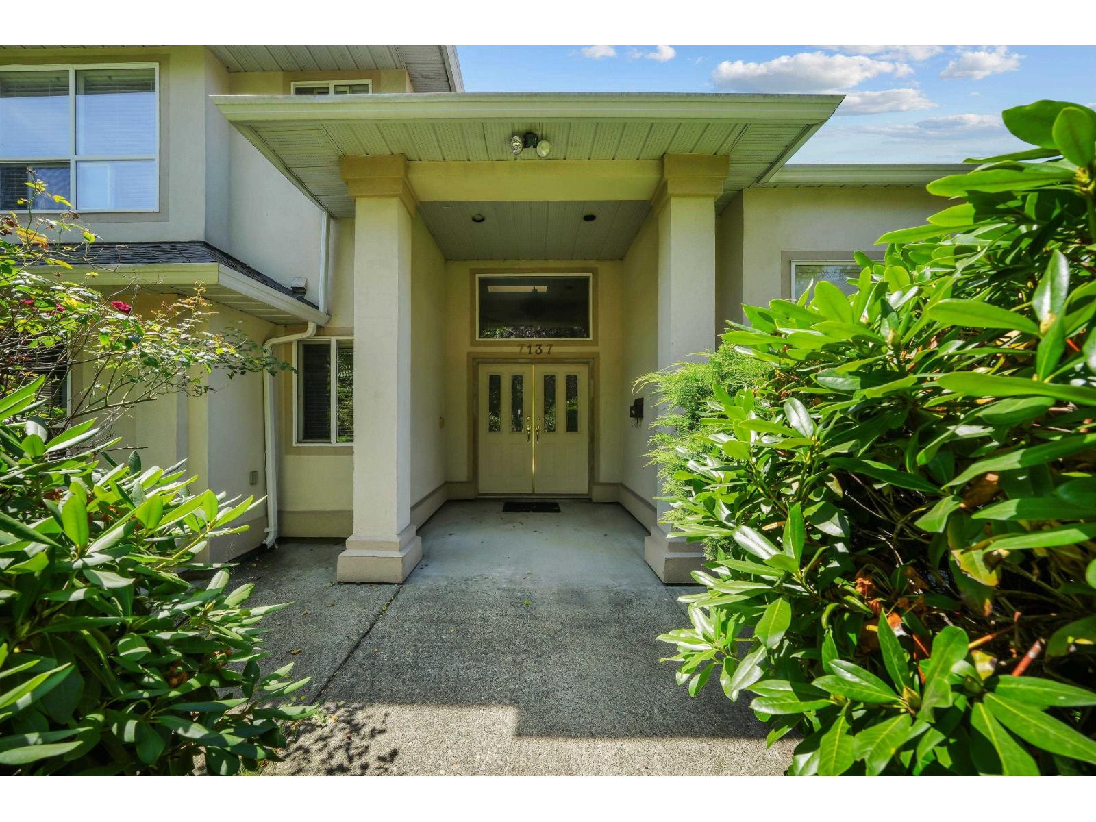 132 Street Unit 7137, Surrey, BC V3W 4M3
