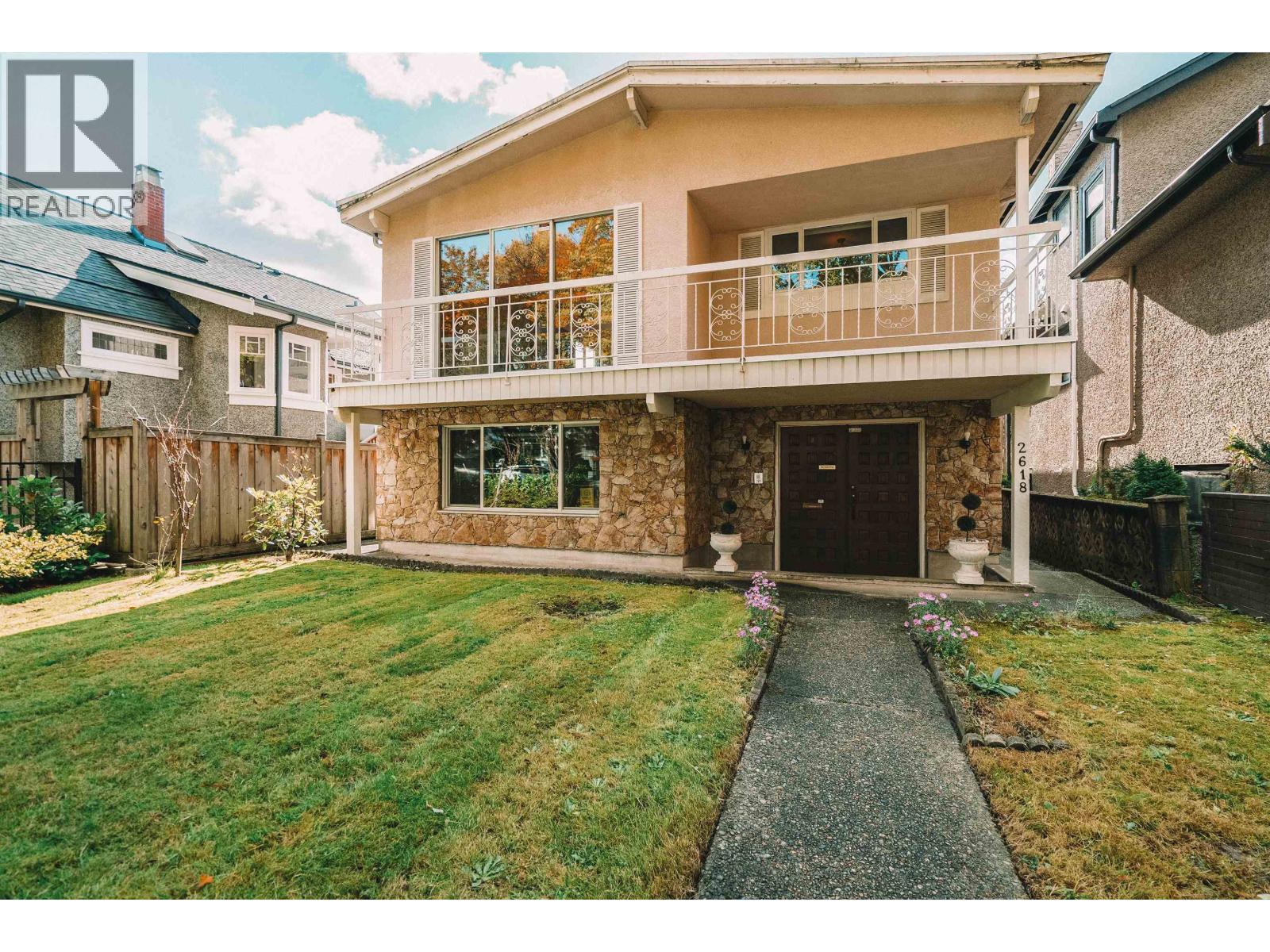 2618 W 15th Ave, Vancouver, BC V6K 2Z5