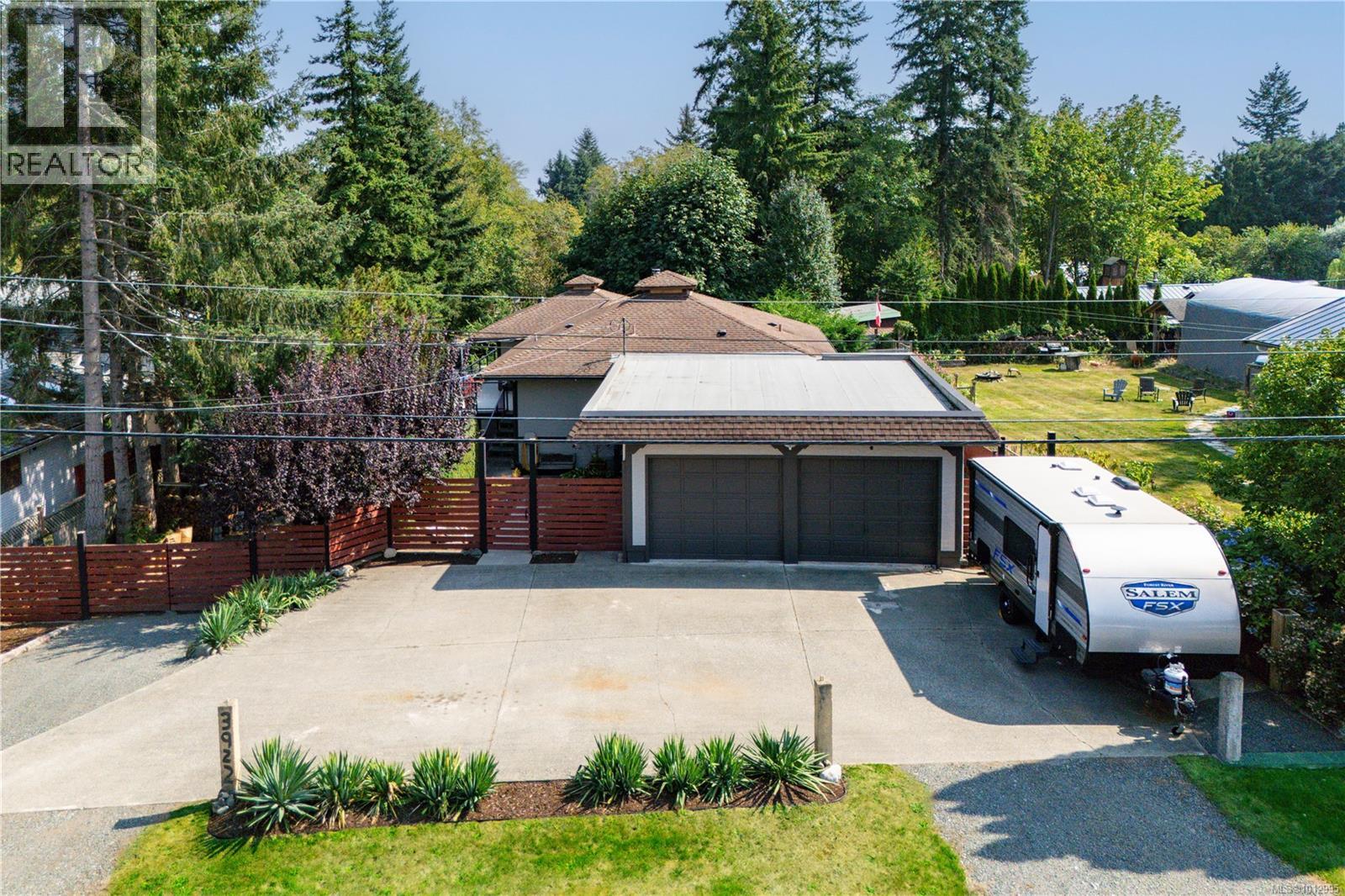 3922 Seaspray Dr, Campbell River, BC V9H 1H9