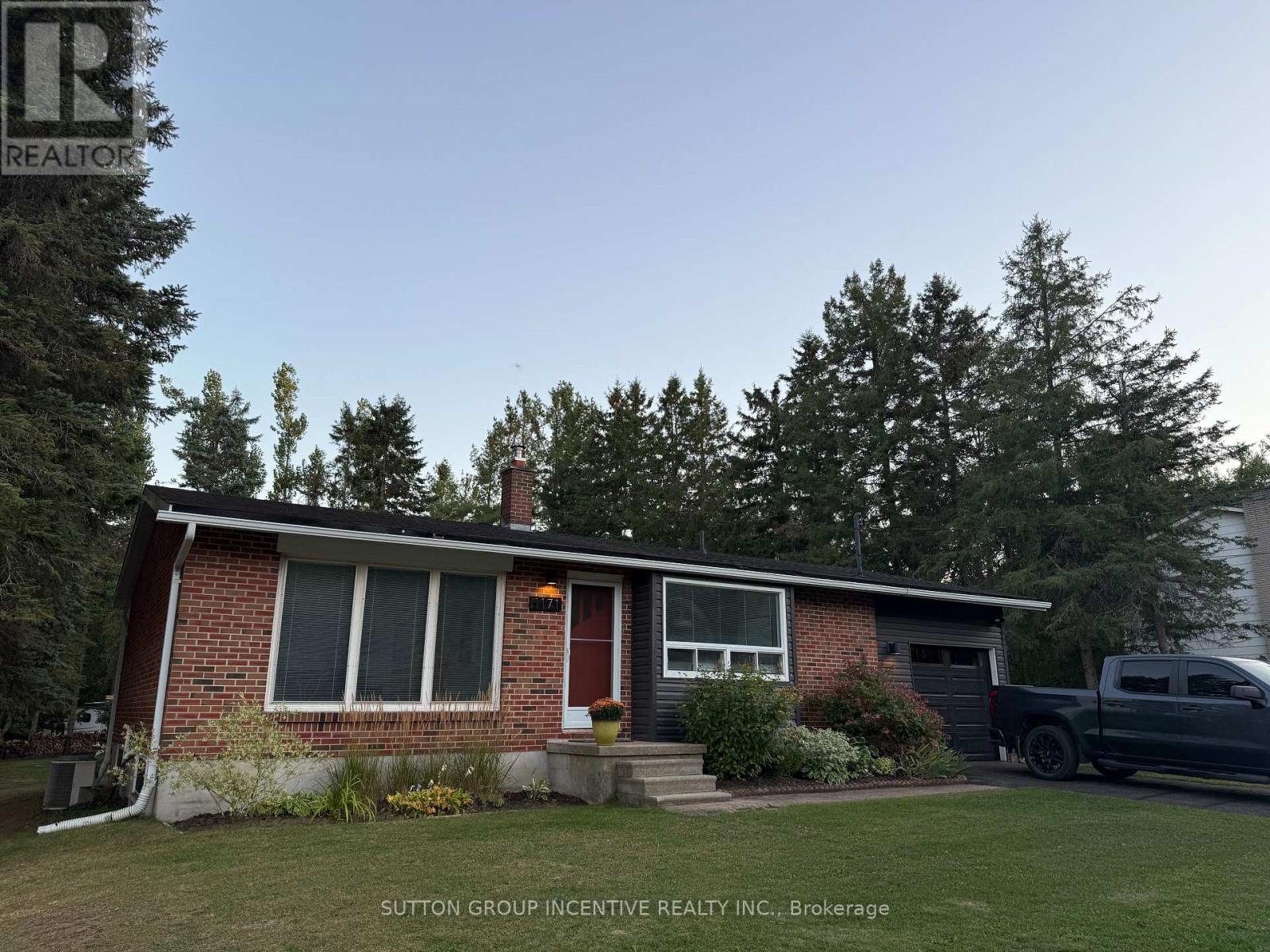 1171 Carson Rd, Springwater, ON L9X 0T7