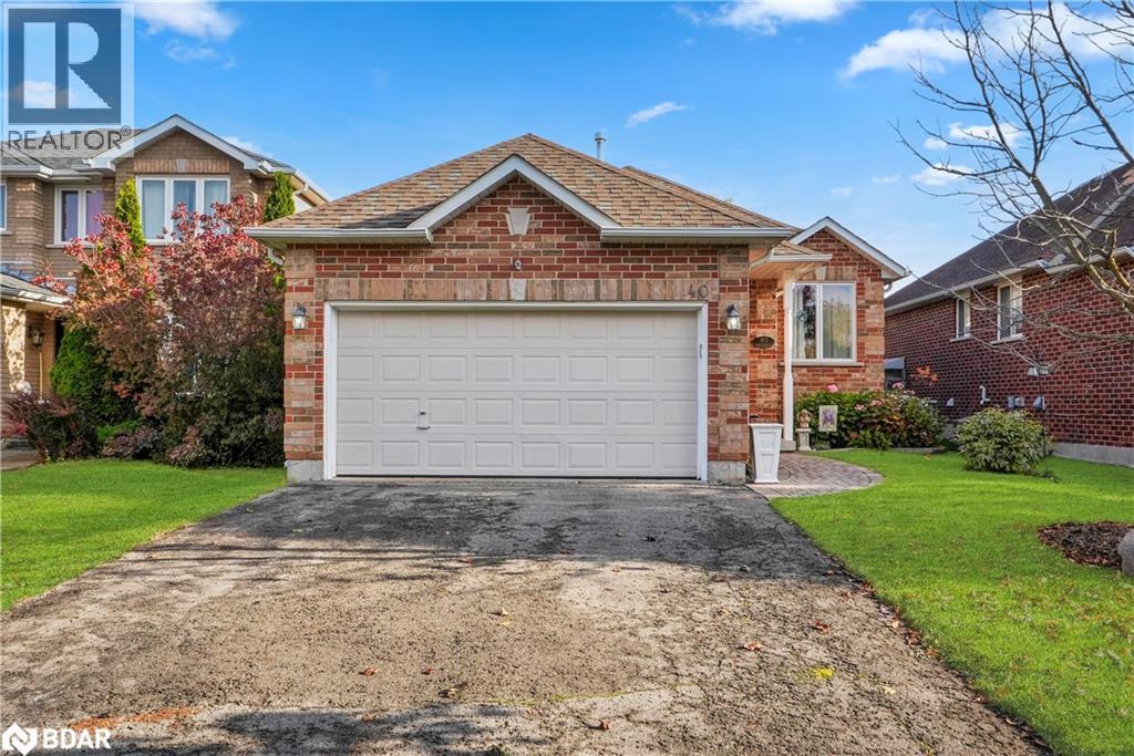 40 Felt Cres, Barrie, ON L4N 8V1
