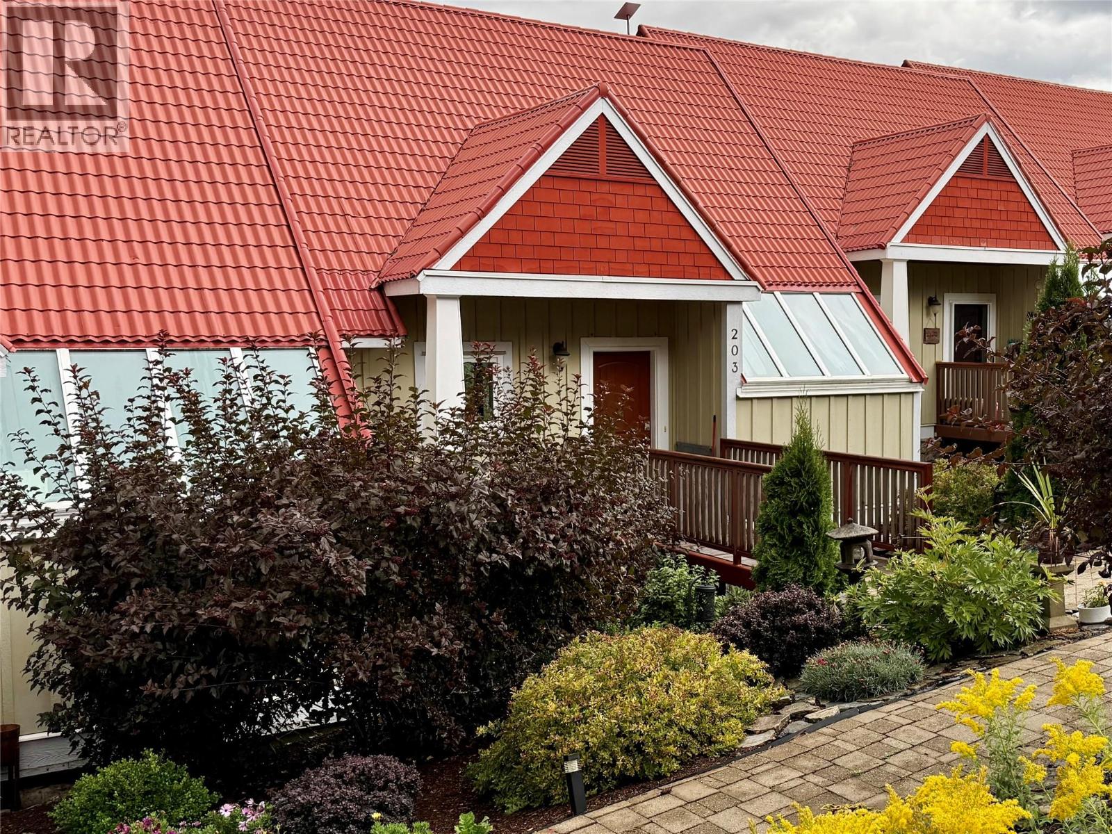 500 Old Spallumcheen Road Unit 203, Sicamous, BC V0E 2V3