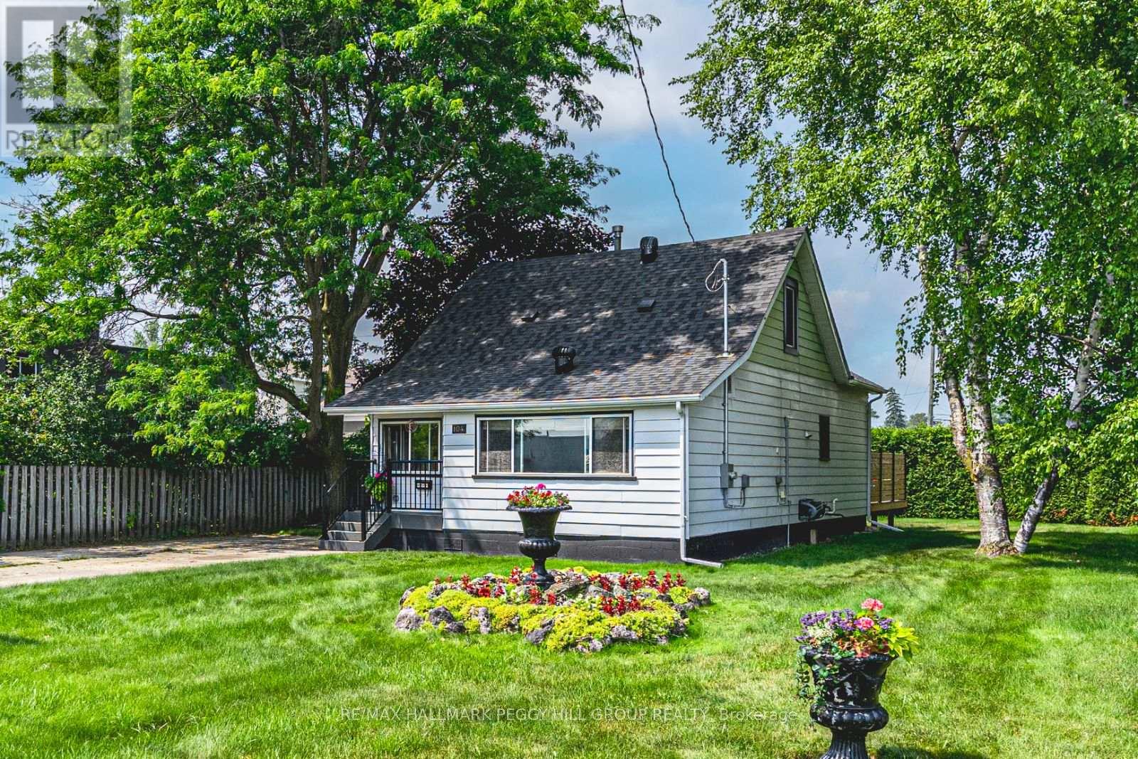 104 Moberly St, Collingwood, ON L9Y 3W9