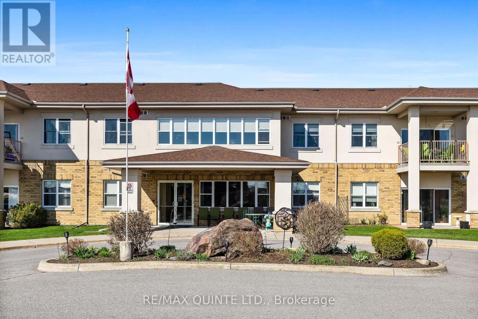 105 20 Fourth Ave, Quinte West Trenton Ward, ON K8V 5N3