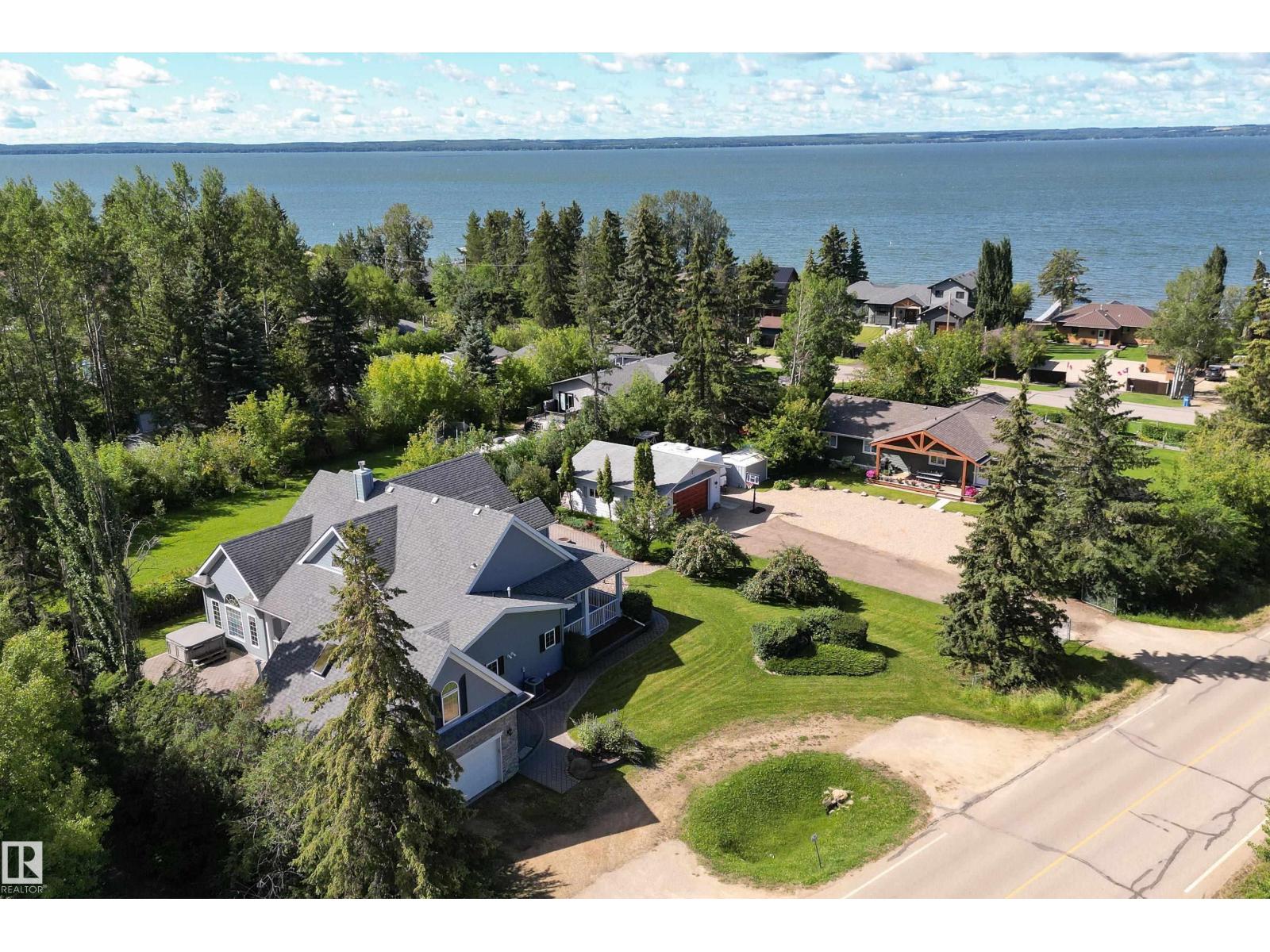 2 Silver Beach Rd #a, Rural Wetaskiwin County, AB T0C 2V0