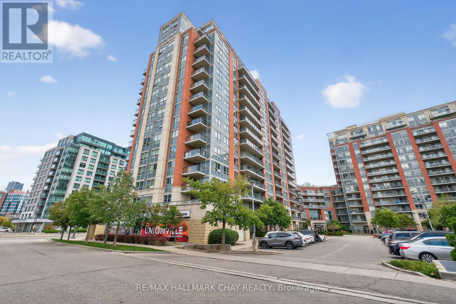 819 60 South Town Centre Blvd, Markham, ON L6G 0C5