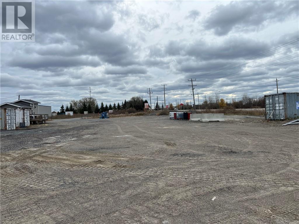 3656 Ford Dr, Chelmsford, ON P0M 1L0