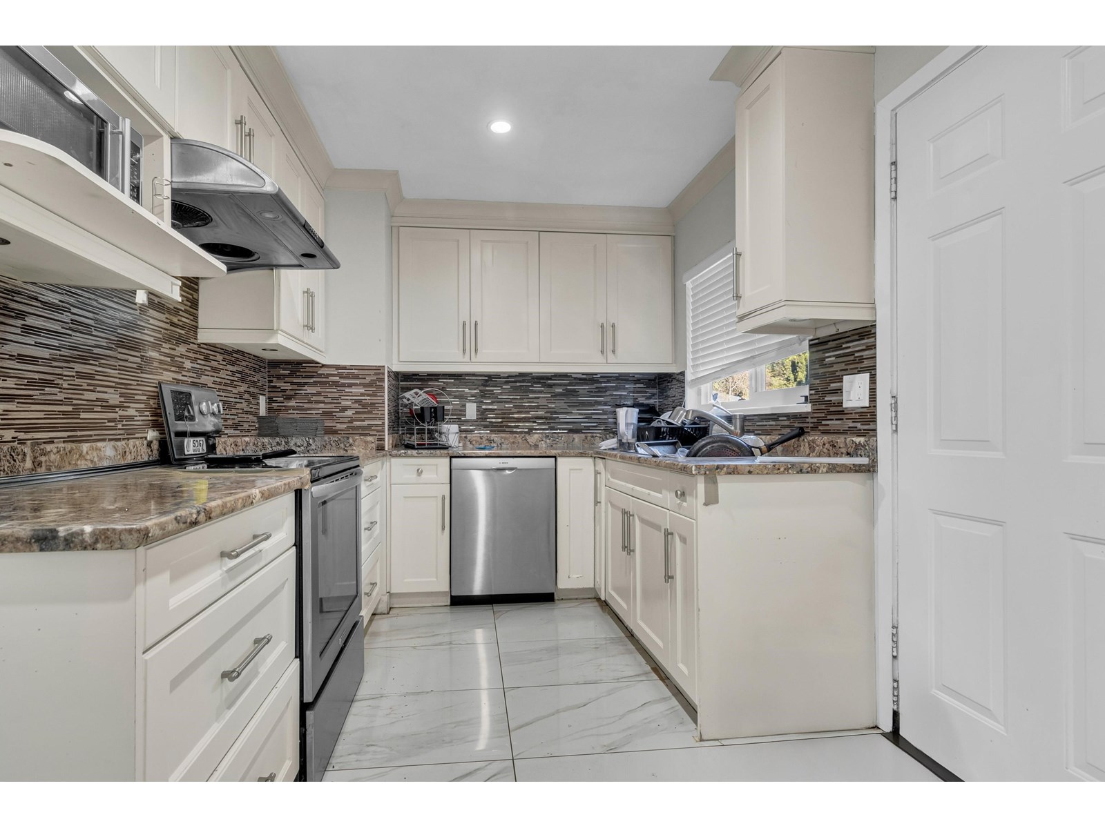 99 Avenue Unit 12552, Surrey, BC V3V 2P5
