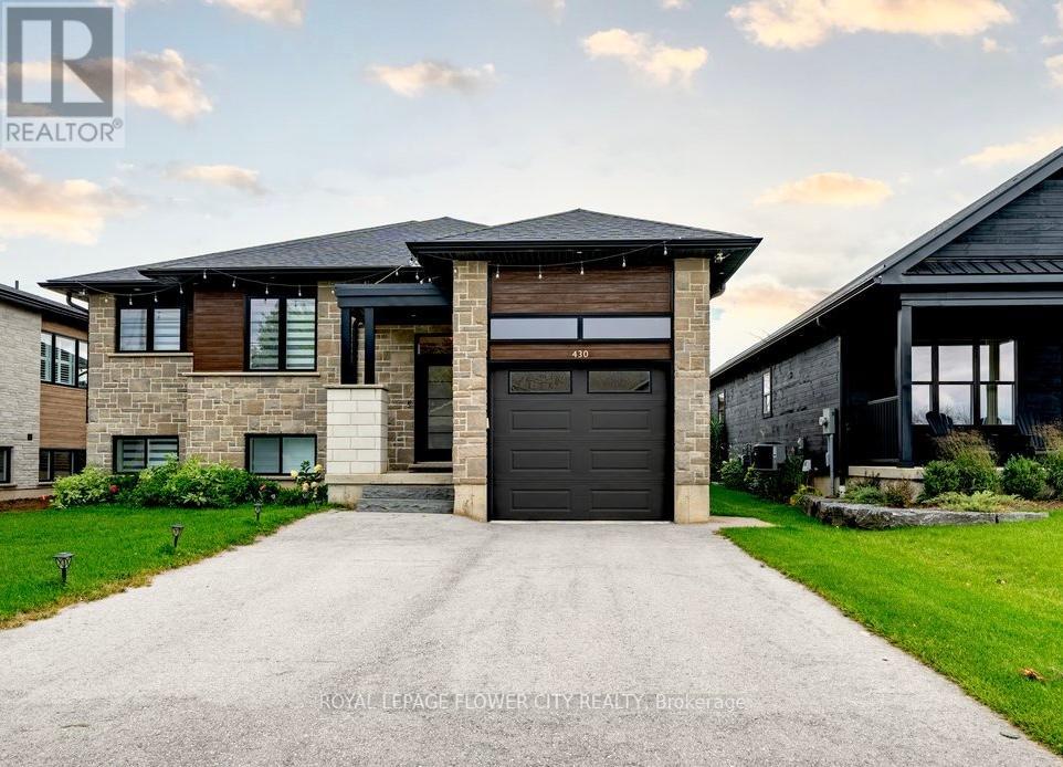 430 Wellington St E, Wellington North, ON N0G 2L2