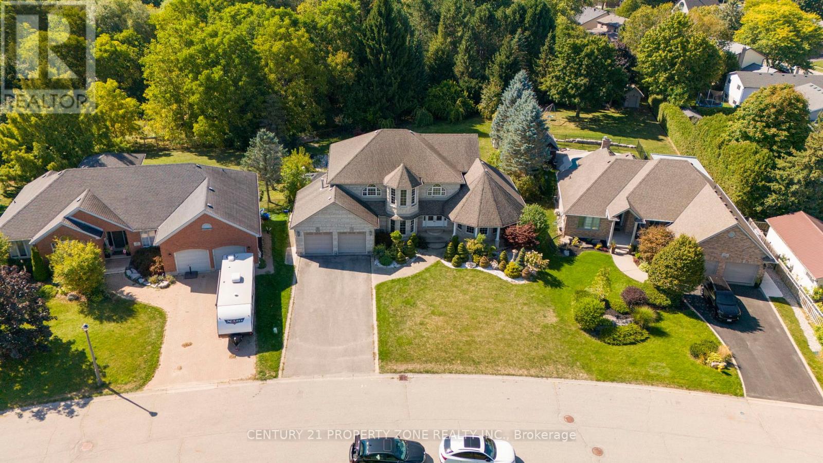 15 Royal York Ct, Brant, ON N0E 1N0