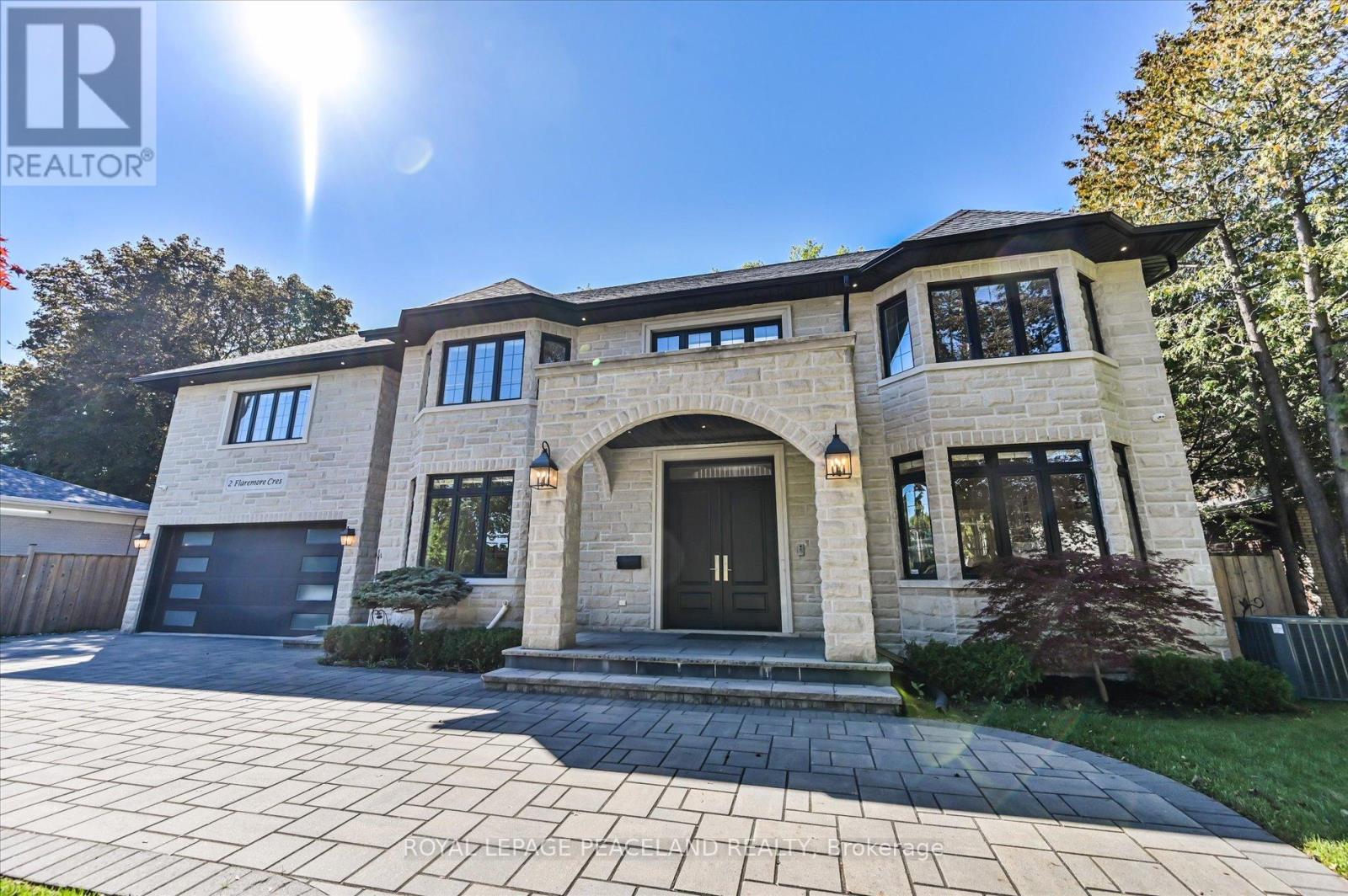 2 Flaremore Cres, Toronto, ON M2K 1V1