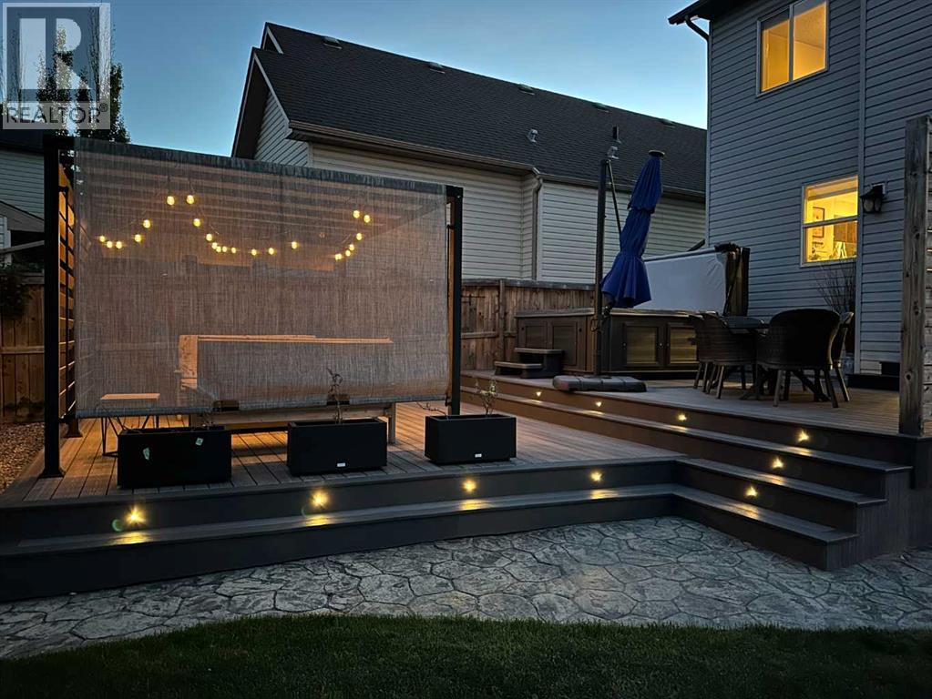 64 Elgin Meadows Mnr SE, Calgary, AB T2Z 0S1