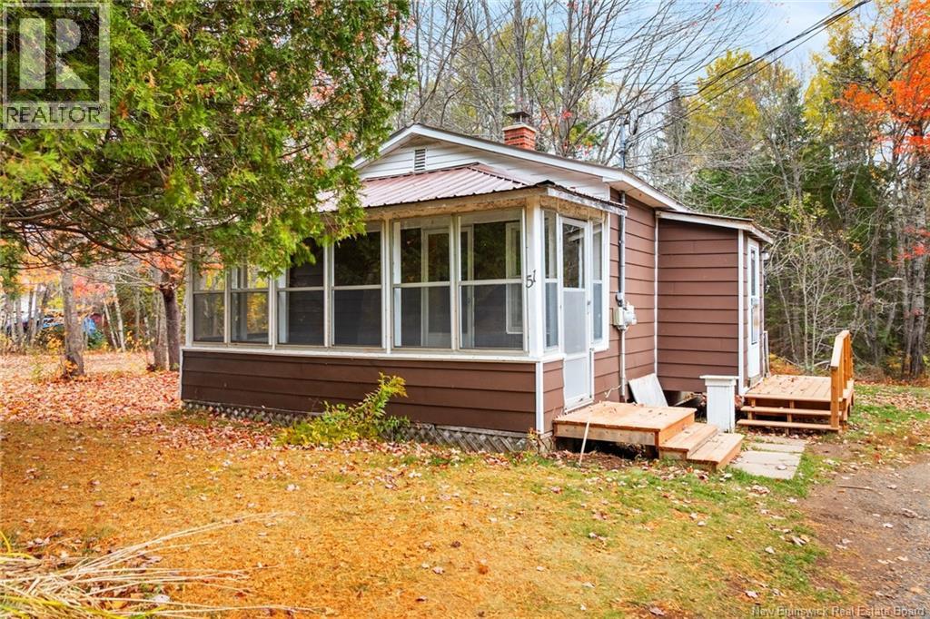 51 Dufferin Rd, Chipman, NB E4A 3X3