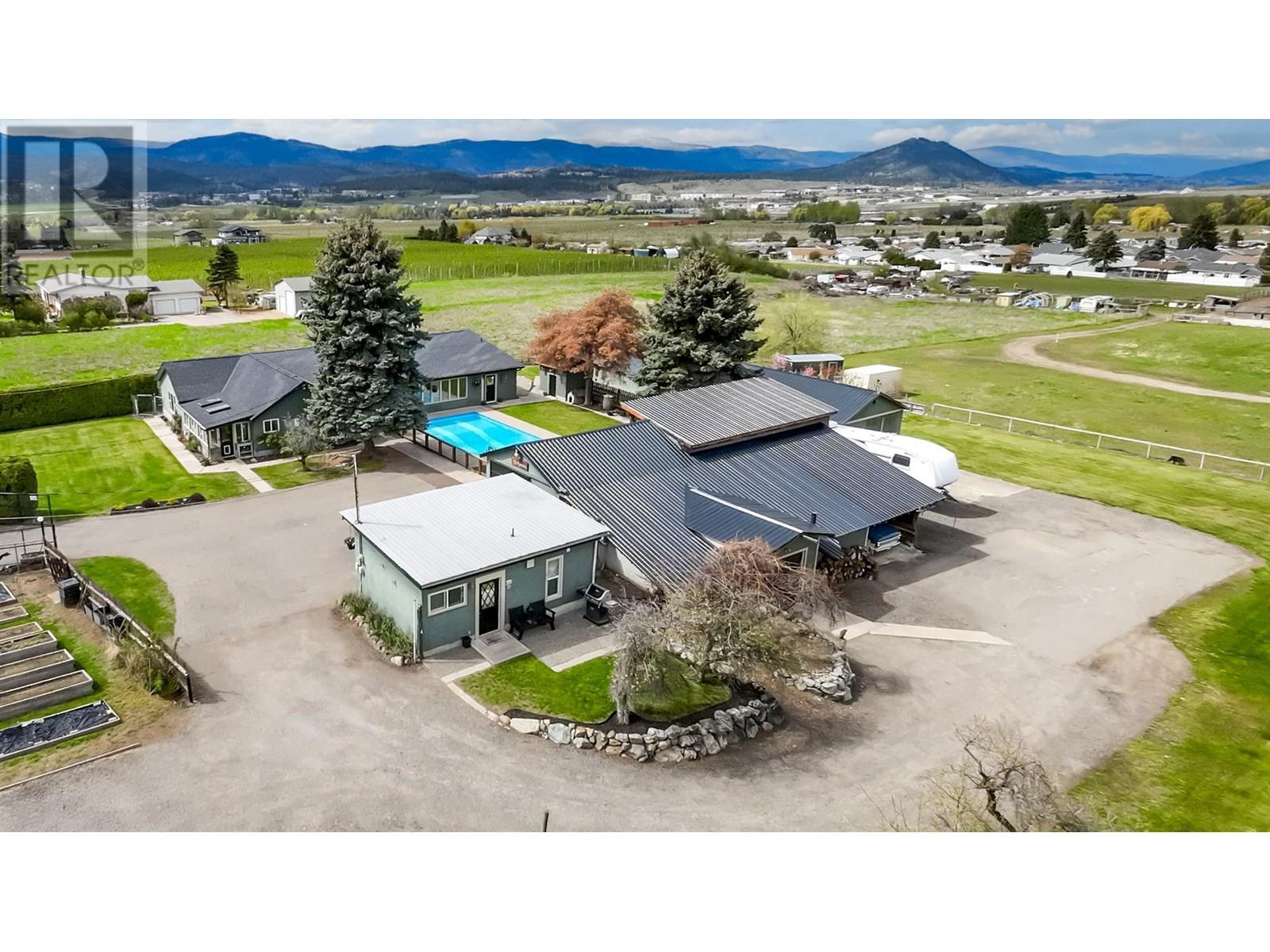 4660 Scotty Creek Rd, Kelowna, BC V1X 6N2