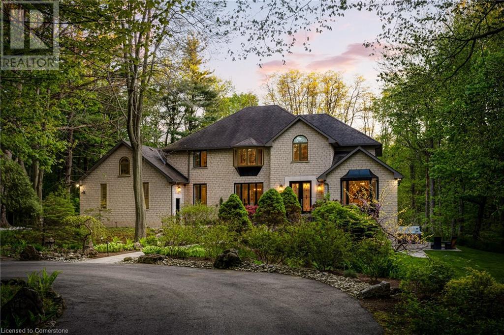 18 Elder Cres, Hamilton, ON L0R 1R0