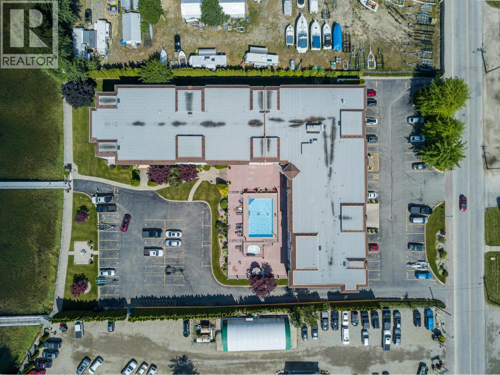 1002 Riverside Avenue Unit 221, Sicamous, BC V0E 2V0