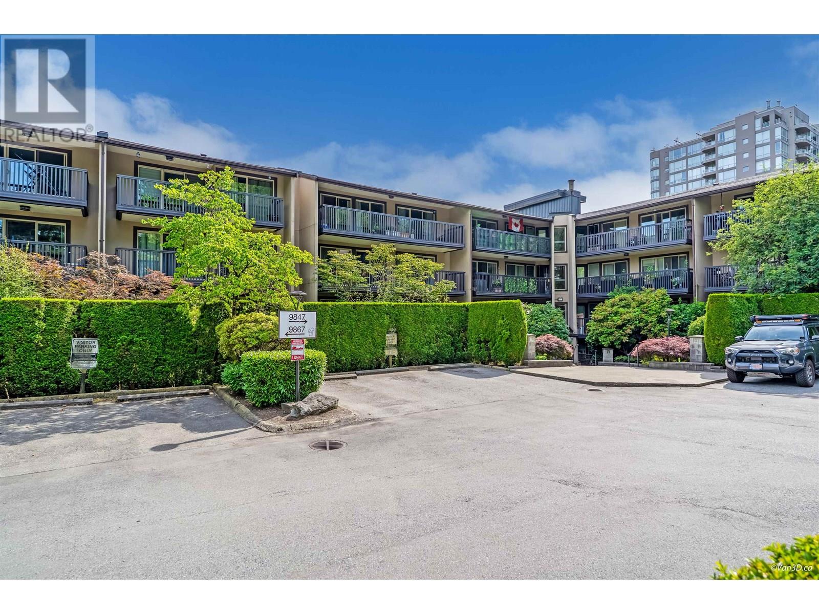 9847 Manchester Drive Unit 205, Burnaby, BC V3N 4P4