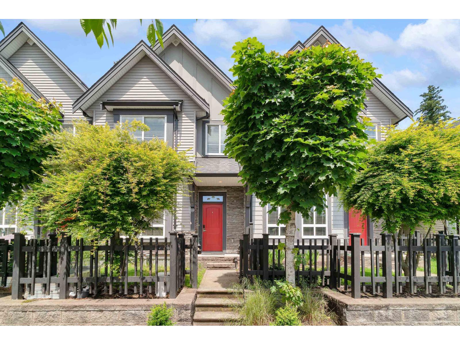 14555 68 Avenue Unit 104, Surrey, BC V3S 2A8