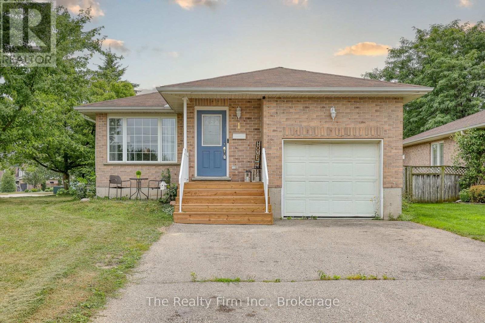 1 Feltz Dr, Ingersoll, ON N5C 4E9