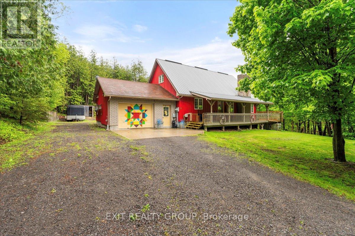 14 Smith Rd, Tyendinaga, ON K0K 2Y0