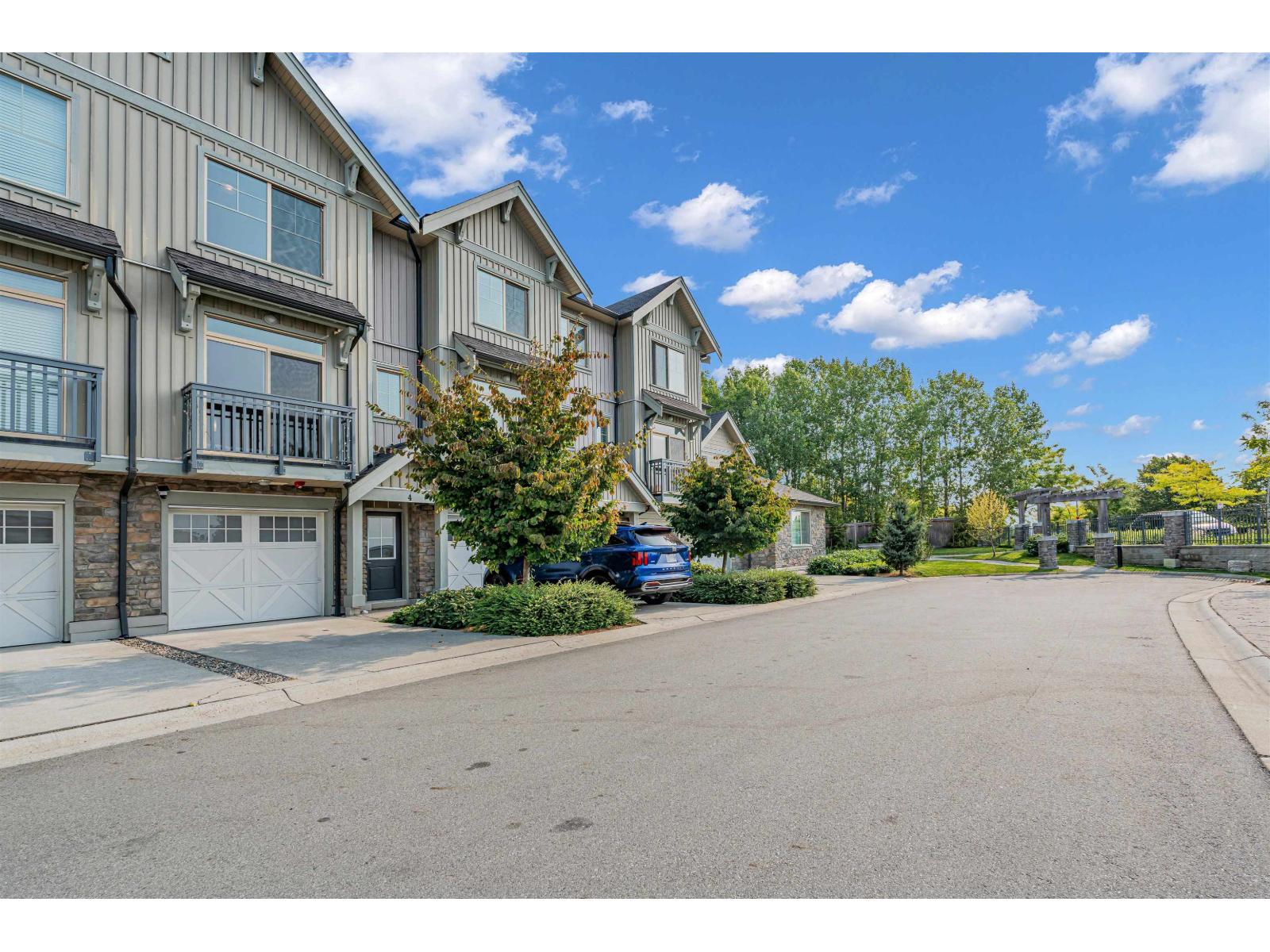 20487 65 Avenue Unit 4, Langley, BC V2Y 3K8