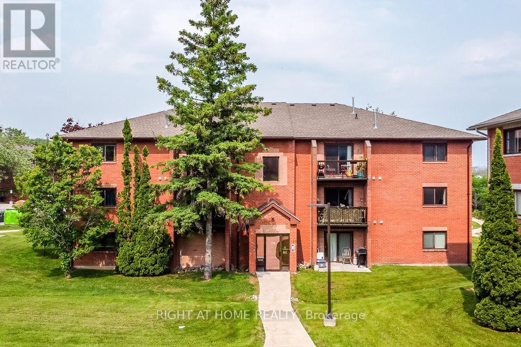 179 Edgehill Dr Unit B6 Dr, Barrie, ON L4N 1L9