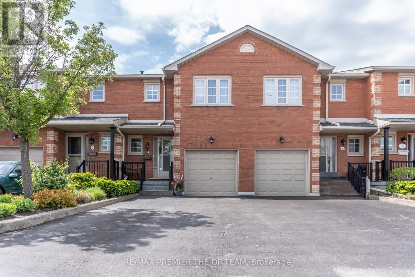 3 255 Mount Albion Rd, Hamilton, ON L8K 6P7