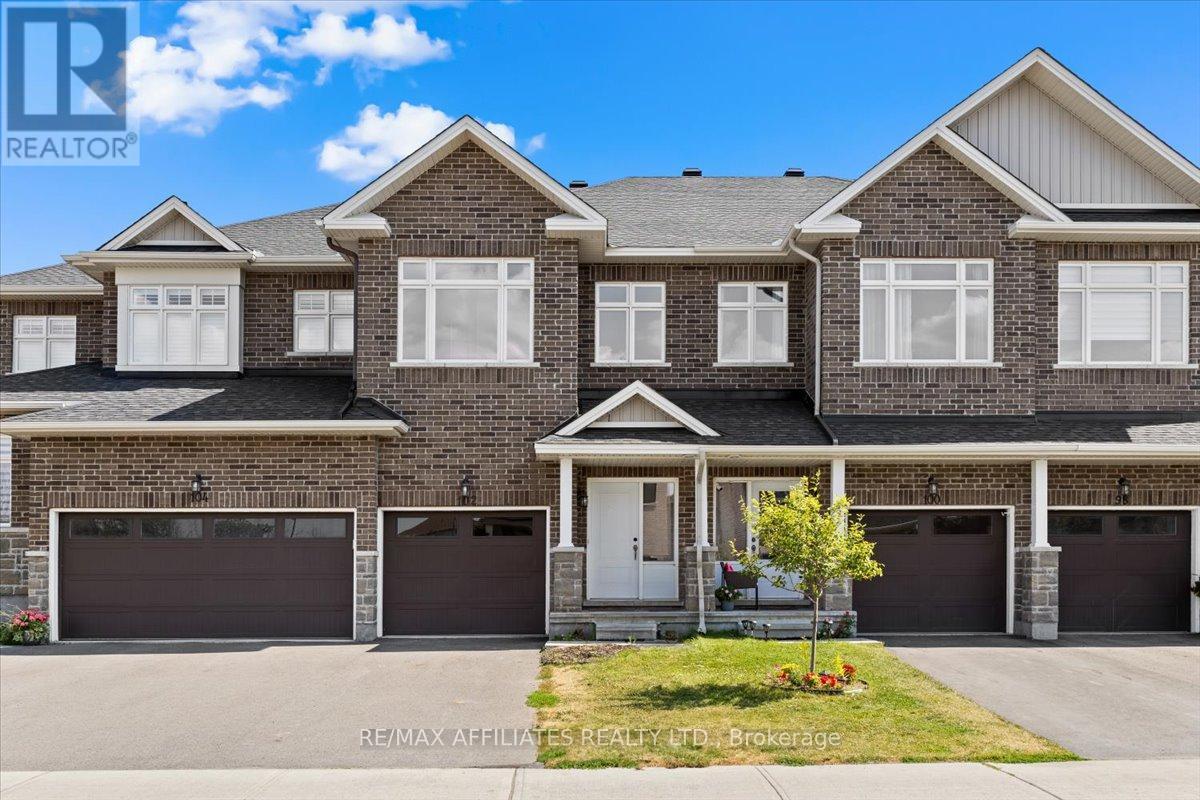 102 Hurdis Way, Carleton Place, ON K7C 0L5