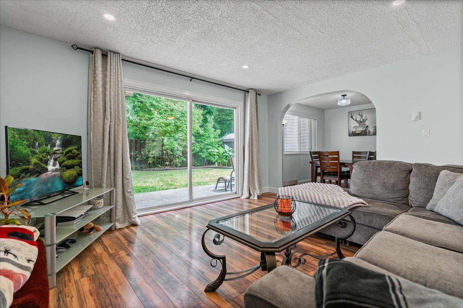 8555 King George Boulevard Unit 8, Surrey, BC V3W 5C3