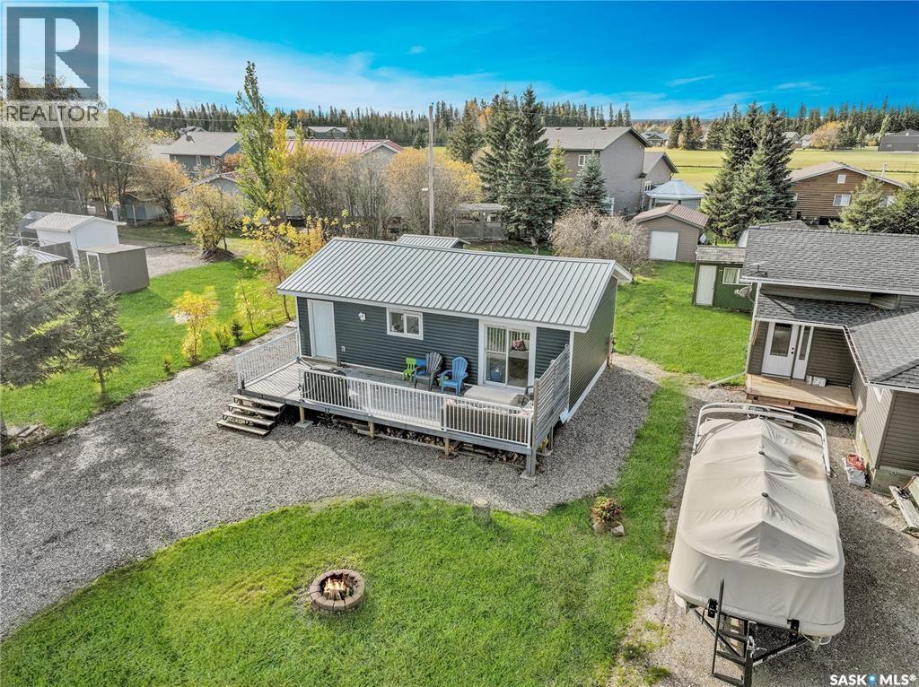 17 White Poplar Cres, Candle Lake, SK S0J 3E0
