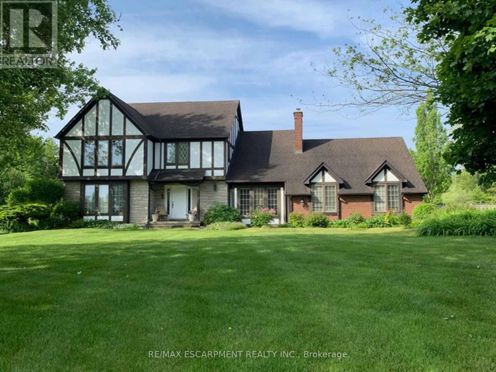 22 Weneil Dr, Hamilton Freelton, ON L8B 0Z6