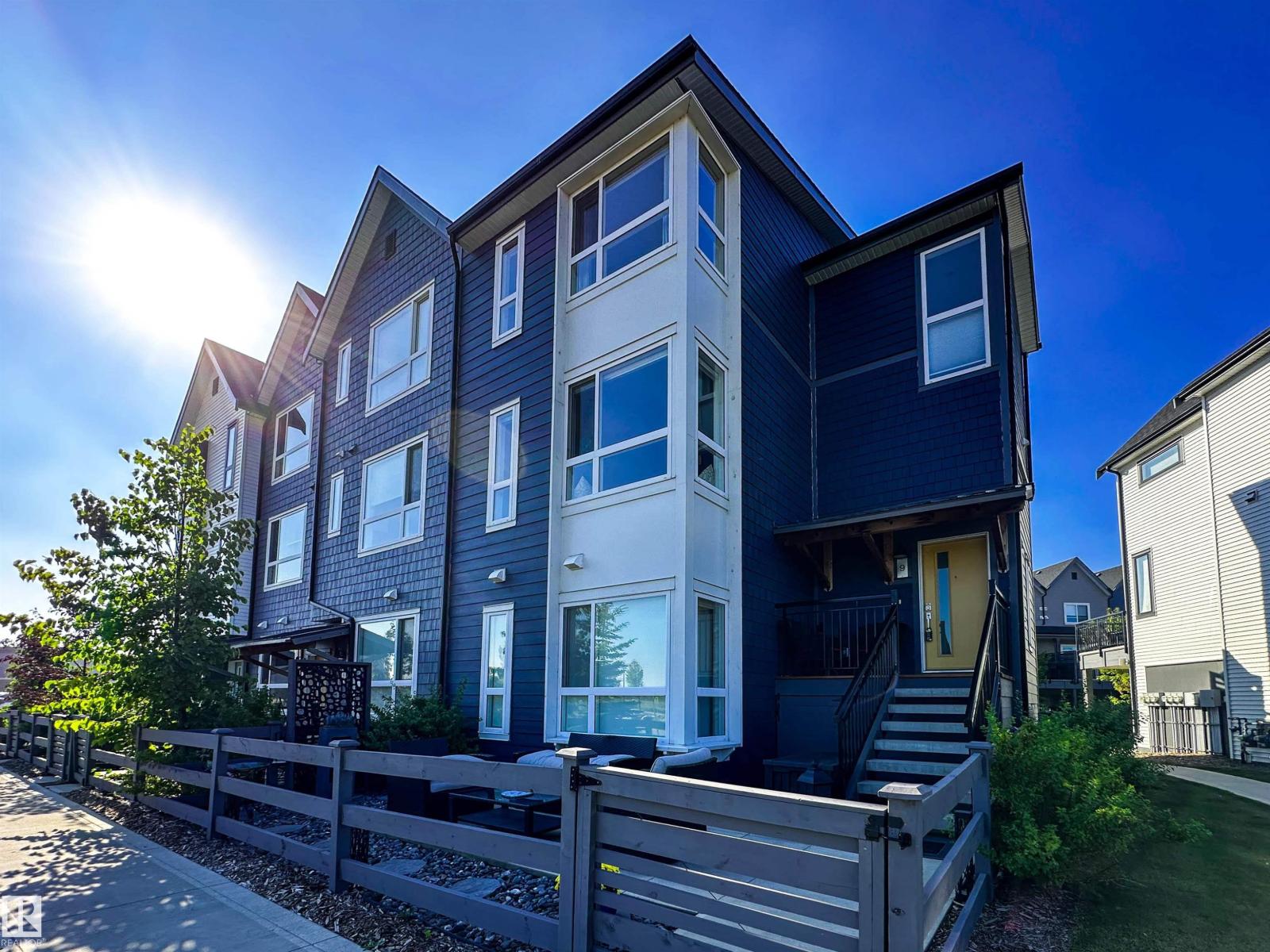 100 Jensen Lakes Boulevard #9, St. Albert, AB T8N 7T9