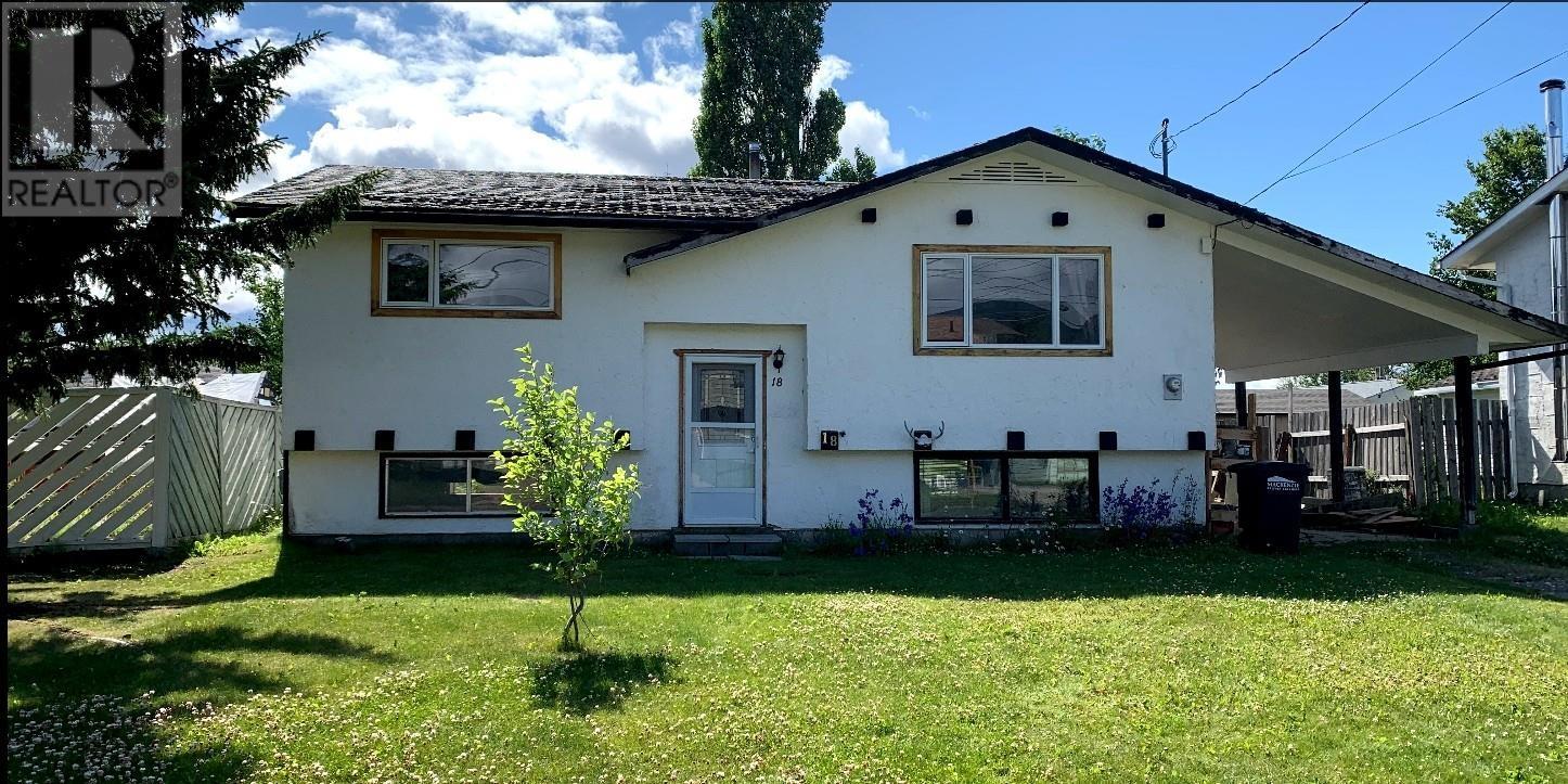 18 Munro Cres, Mackenzie, BC V0J 2C0