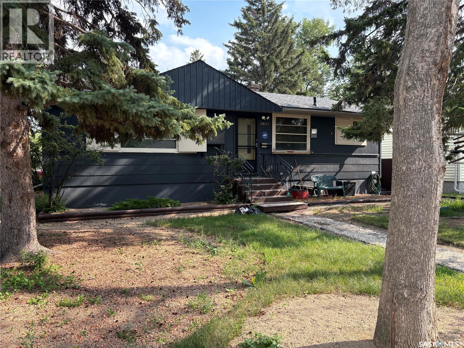 3601 21 Avenue, Regina, SK S4S 0V3