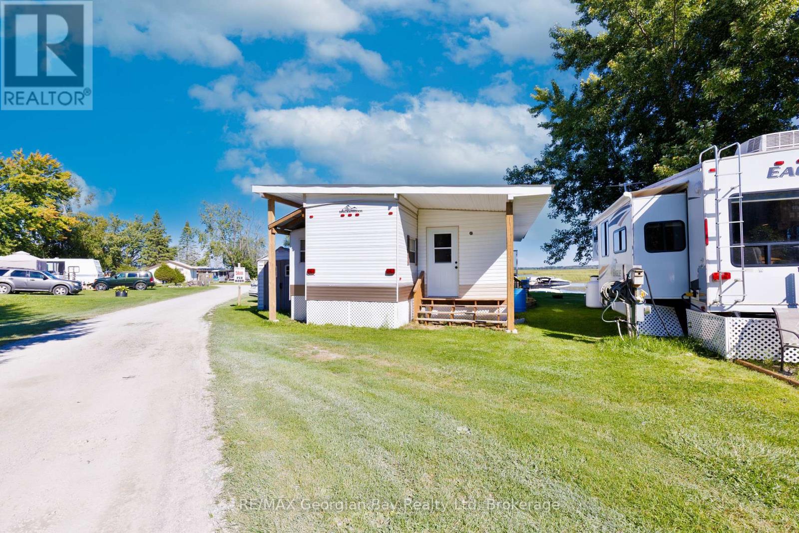 14 1838 Heron Dr, Severn, ON L0K 1E0
