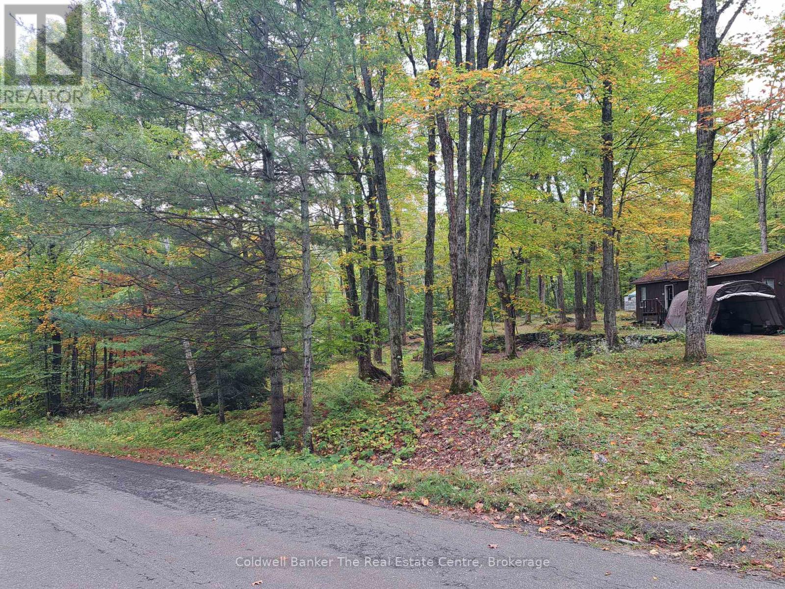 1094 Marina Rd, Muskoka Lakes, ON P1P 1R2