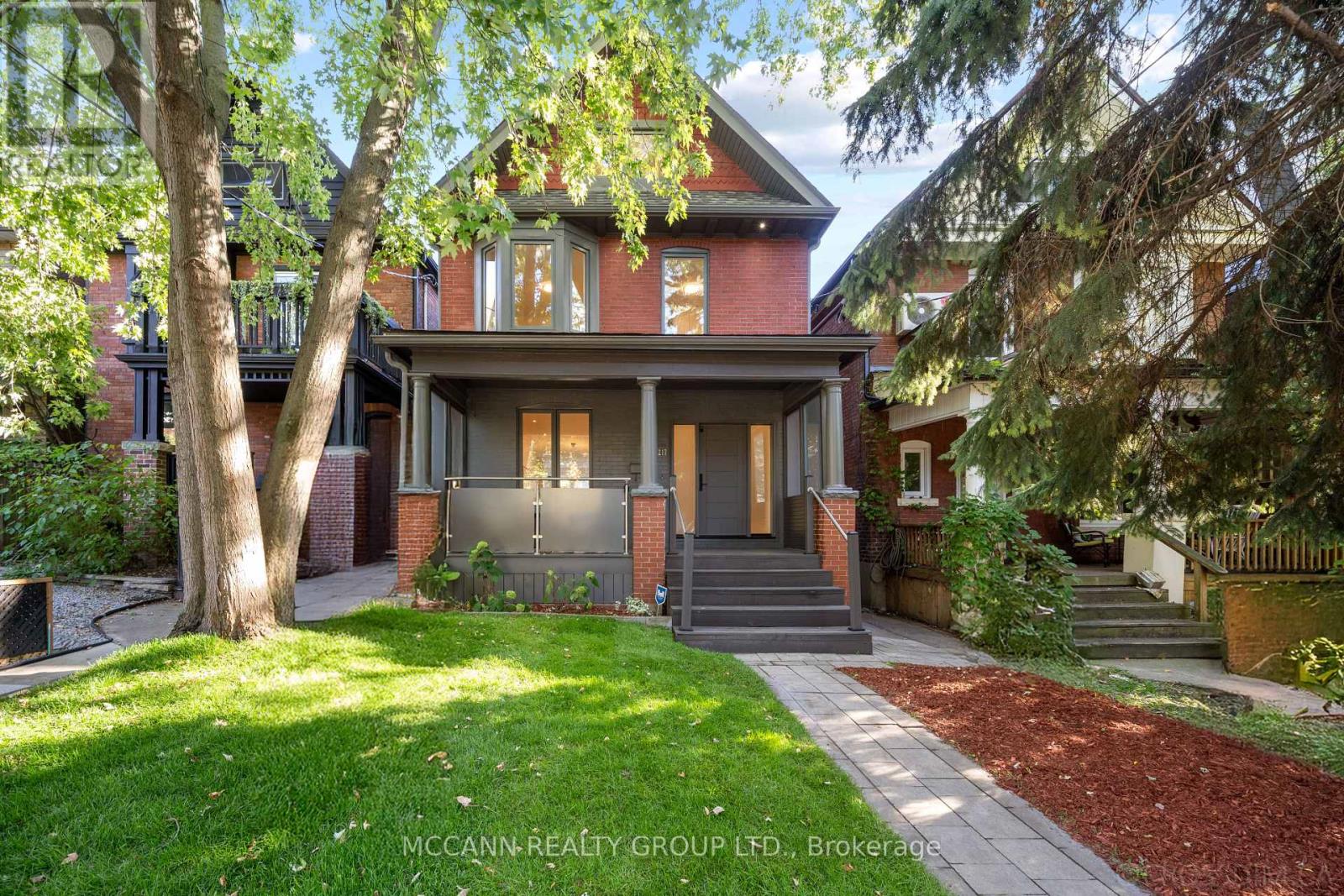 217 Pearson Ave, Toronto, ON M6R 1G6