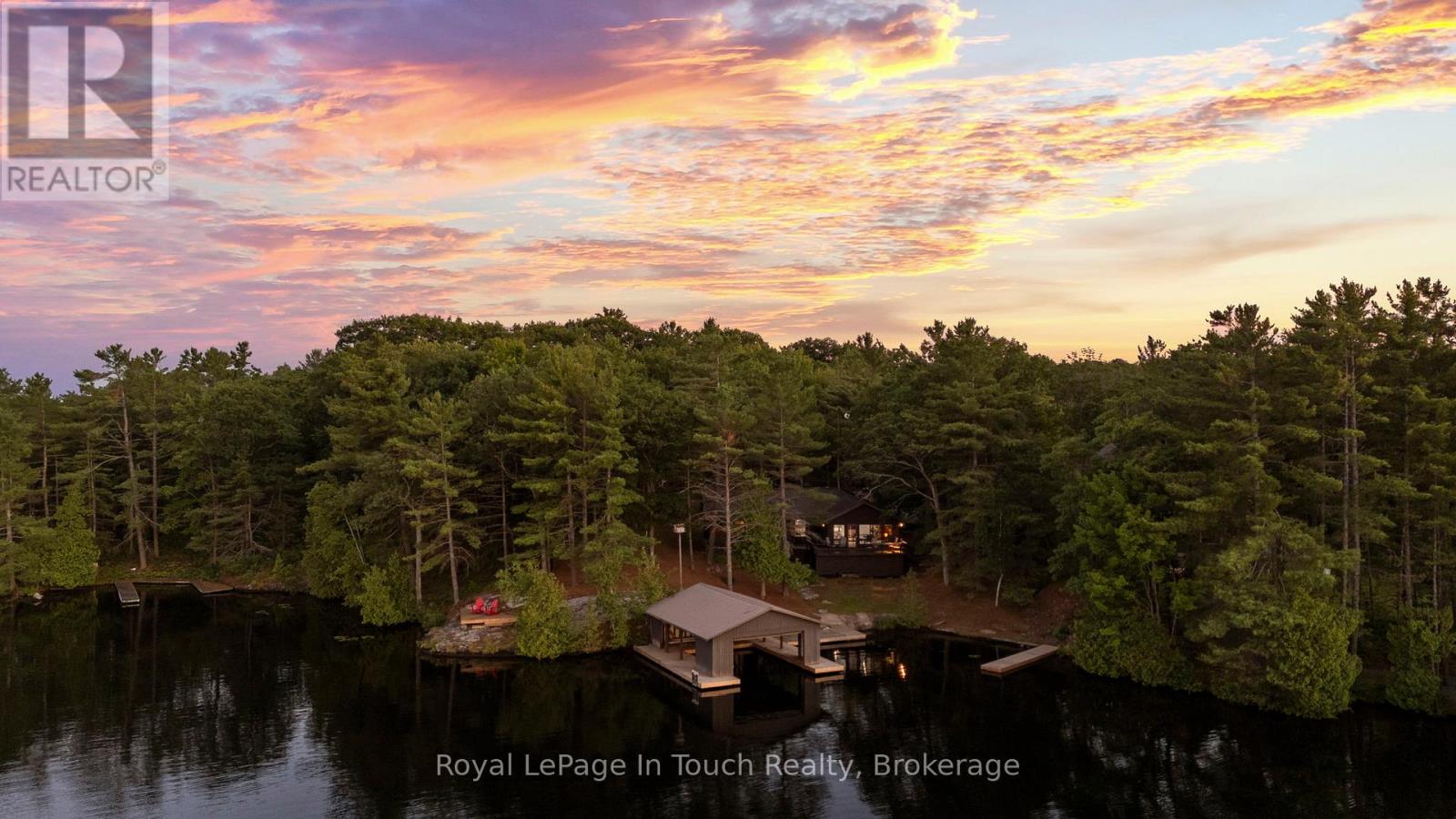 211 Pickerel Point Rd, Georgian Bay, ON L0K 1S0
