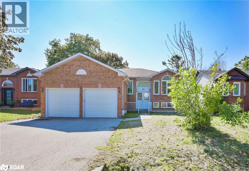 12 Langevin Dr, Wasaga Beach, ON L9Z 1C6
