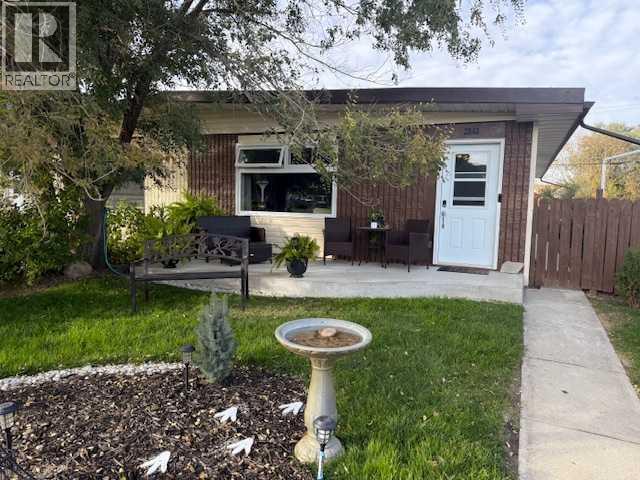 9 Avenue Se Unit 204b, Drumheller, AB T0J 0Y6