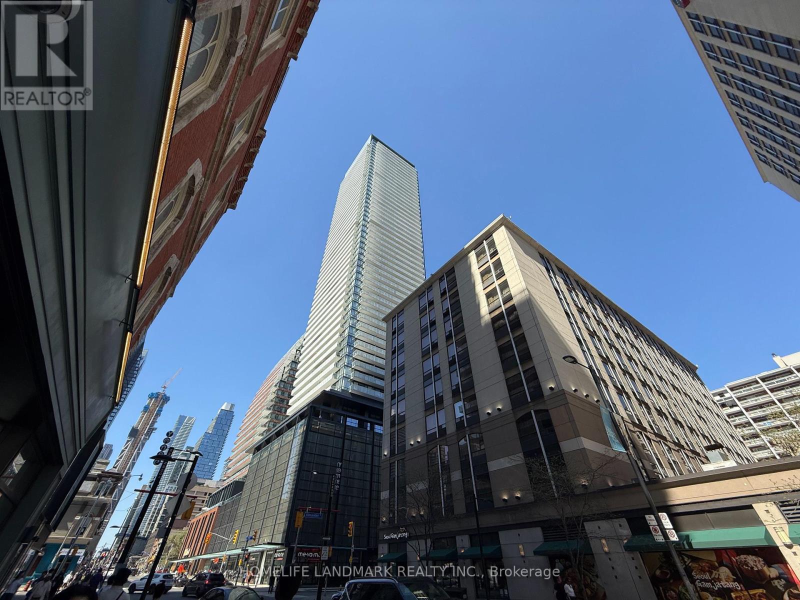 2208 501 Yonge St, Toronto, ON M4Y 1Y4