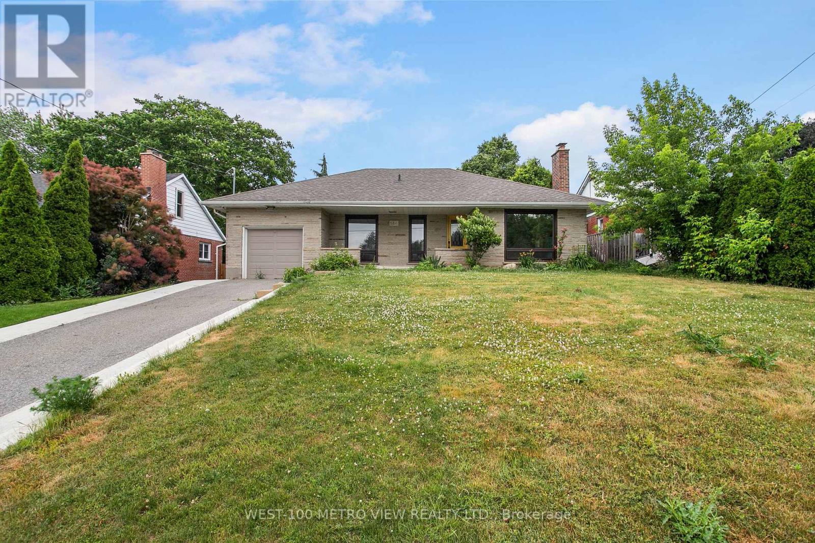 184 Winona Ave, Oshawa, ON L1G 3H5