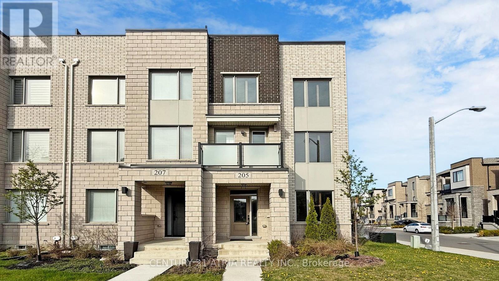 205 The Donway E, Toronto Banbury-don Mills, ON M3B 2Y8