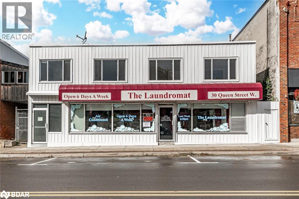 30 Queen St W, Springwater, ON L0L 1P0